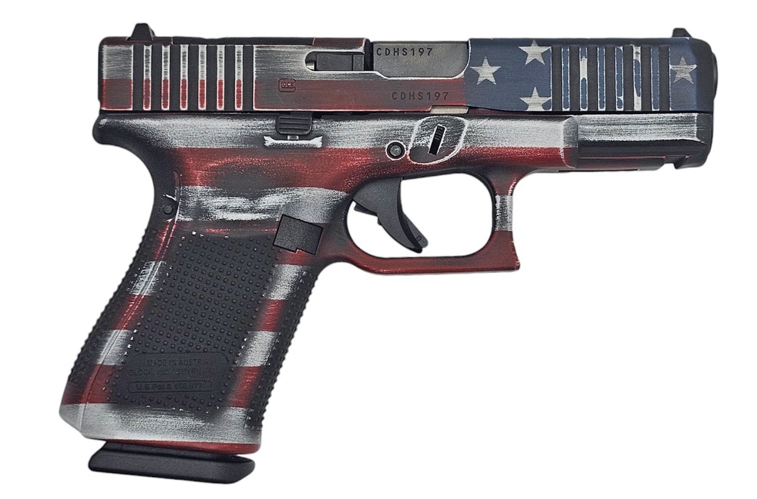 GLOCK 19 GEN5 DISTRESSED FLAG 15RD 195S203HPDSFLAG - Taurus Savings